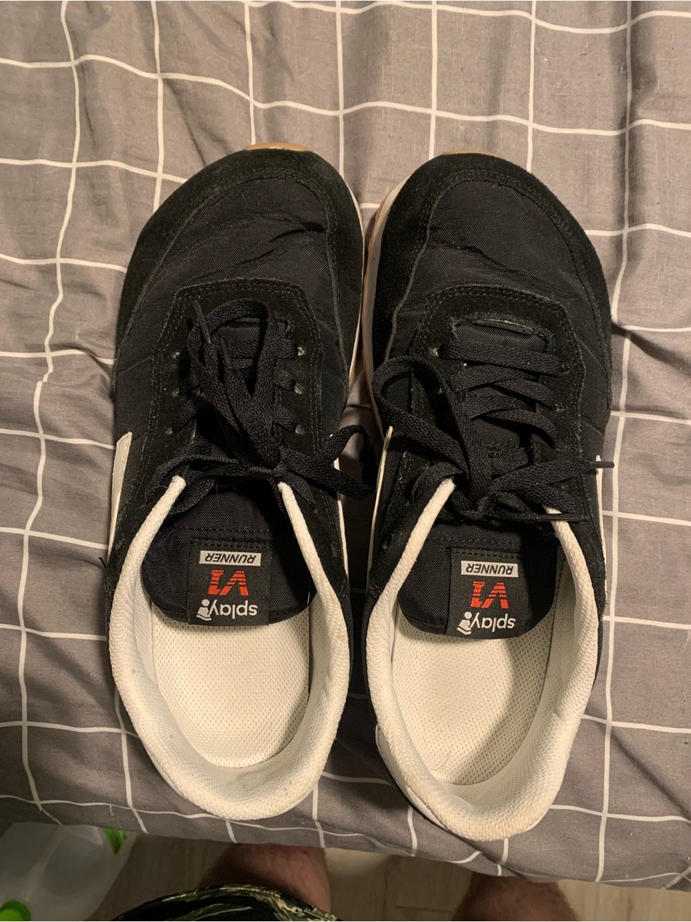 Splay V1 Barefoot Running Sneaker